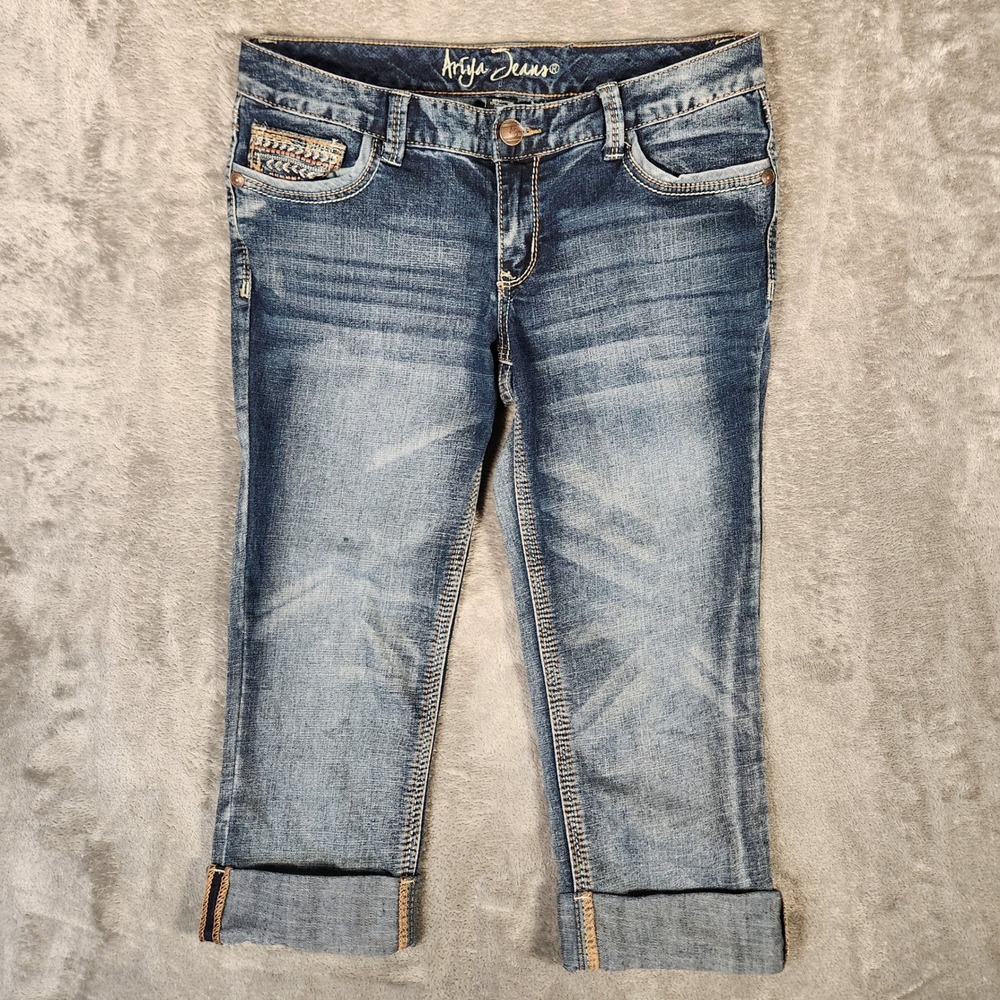 Ariya Jeans Capri Womens 9/10 Blue Excellent Delano Embroidered Cuffed Cropped